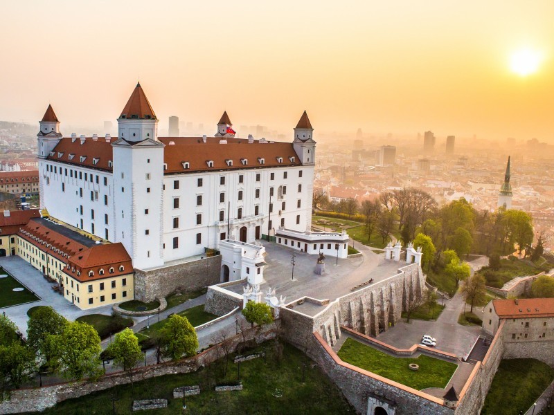 BRATISLAVA die Schnheit an der Donau